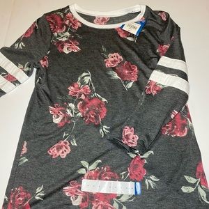 NWT Women’s Long Sleeve Shirt
